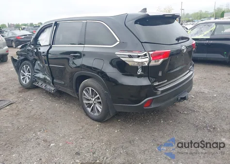 2018 Toyota Highlander Xle from USA, damaged, VIN 5TDJZRFH4JS556306